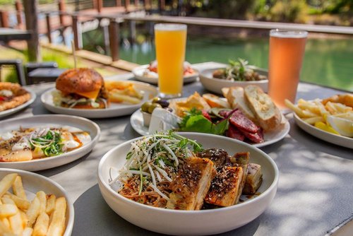 1 Day Margaret River, Chocolate, Nougat, Wine and Coastal Tour