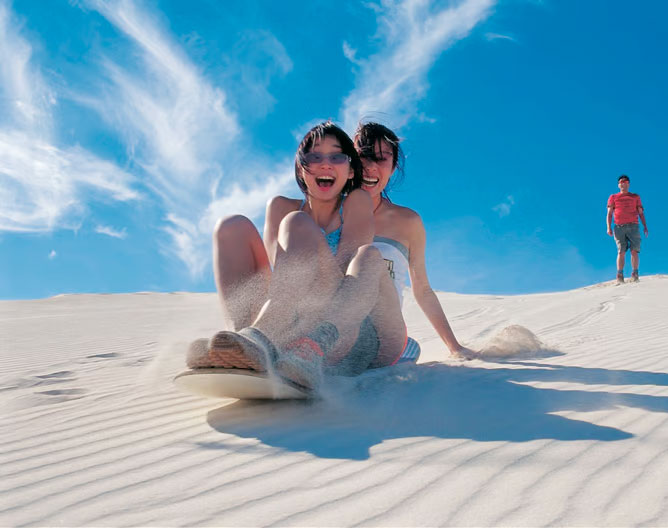 1 Day Pinnacles Sunset, Stargazing, Sandboarding