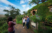 hobbiton-tour2.jpg
