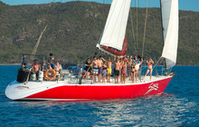 Siska - Group Photo from Stern - Explore Whitsundays.jpg