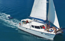 Whitsunday Adventurer Sailing the Whitsundays1.jpg