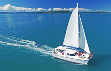 whitsunday-adventurer-sailing-the-whitsundays.jpg