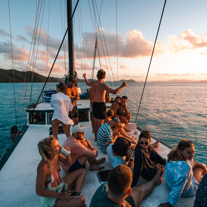 New Horizon x Suitcasestories - Sailing Whitsundays-20.jpg